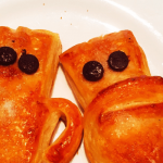 キャラクターの形をしたパン